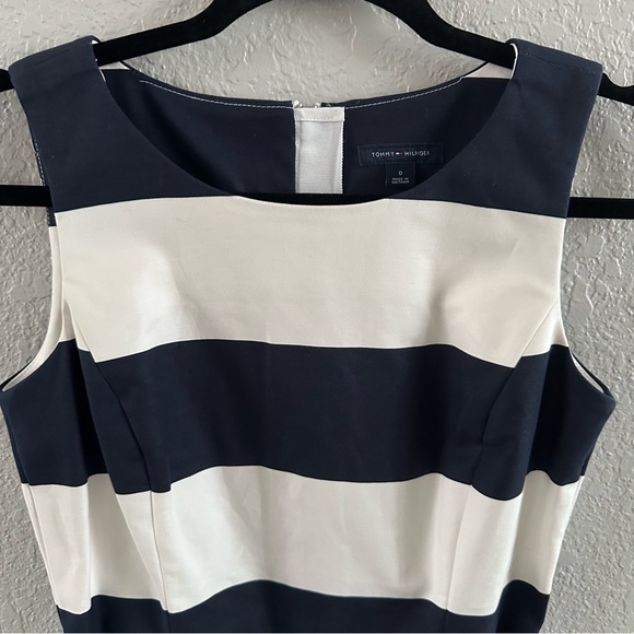 Tommy Hilfiger Navy White Striped Boat Neck Sheath Dress Belted Size 0 Nautica - Picture 3 of 11